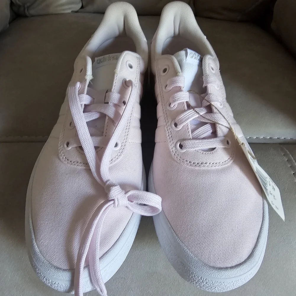 Adidas nwt vulcraid3R light pink petal skateboarding sneakers size 10‎